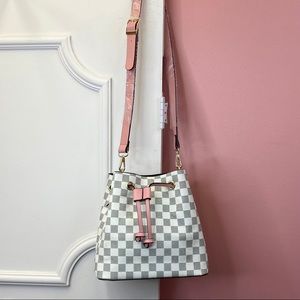 The Anistyn Checkered Bucket Bag~White